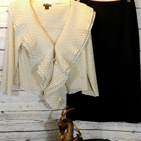 Women's Vintage Skirt - Picture 2 of 6